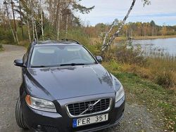 Grå Begagnad 2009 Volvo V70 Momentum Kombi | 35 000 kr (Bra pris)