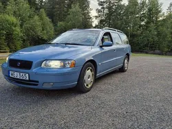 Blå Begagnad 2005 Volvo V70 Momentum Kombi | 19 500 kr (Marknadspris)