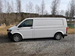 Vit Begagnad 2017 VW T6 Van | 190 000 kr (Bra pris)