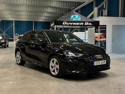 Svart Begagnad 2021 Audi A3 Sportback e-tron S-Line Sedan | 297 900 kr (Marknadspris)