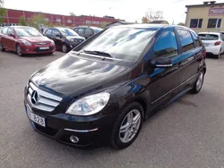 Svart Begagnad 2011 Mercedes B200 Minibuss | 59 899 kr (Lite dyr)
