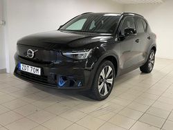 Svart Begagnad 2023 Volvo XC40 Core SUV | 329 500 kr