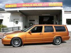 Gul Begagnad 1998 Volvo V70 Kombi | 155 000 kr