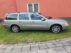 Ljusgrön (grön) Begagnad 2008 Volvo V70 Momentum Kombi | 38 500 kr (Superpris)