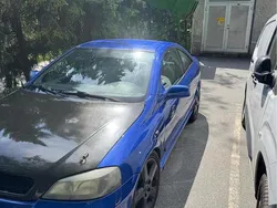 Blå Begagnad 2001 Opel Astra Sportkupé | 50 000 kr