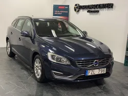 Blå Begagnad 2013 Volvo V60 Momentum Kombi | 124 900 kr (Marknadspris)