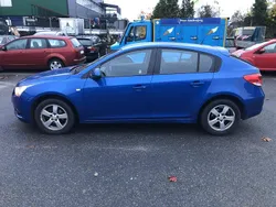Blå Begagnad 2012 Chevrolet Cruze Halvkombi | 43 900 kr (Lite dyr)