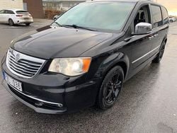 Svartmetallic Begagnad 2013 Lancia Voyager Minibuss | 125 000 kr (Dyr)