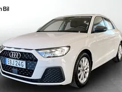 Cortinavit Begagnad 2022 Audi A1 Sportback Proline Halvkombi | 249 000 kr (Marknadspris)