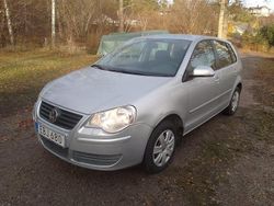 Silver Begagnad 2006 VW Polo Comfortline Halvkombi | 24 900 kr (Marknadspris)