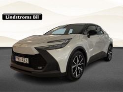 Vit Begagnad 2024 Toyota C-HR Style SUV | 369 900 kr (Lite dyr)