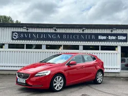 Röd Begagnad 2017 Volvo V40 Inscription Kombi | 169 900 kr (Bra pris)