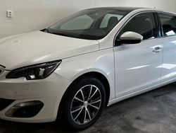 Vit Begagnad 2013 Peugeot 308 Allure Halvkombi | 62 900 kr (Marknadspris)