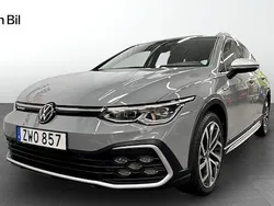 Grå (moonstone grey) Begagnad 2022 VW Golf Alltrack Kombi | 329 900 kr (Marknadspris)