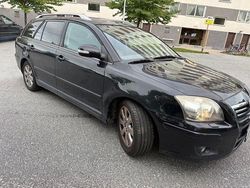 Svart Begagnad 2008 Toyota Avensis Kombi | 10 000 kr
