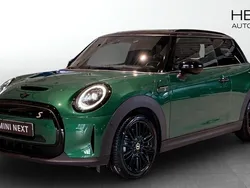 Grön (green) Begagnad 2022 Mini Cooper SE Halvkombi | 238 700 kr (Lite dyr)