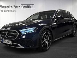 Mörkblå (blå) Begagnad 2024 Mercedes E300 Avantgarde Kombi | 719 000 kr (Marknadspris)