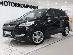 Svart Begagnad 2014 Ford Kuga Titanium SUV | 129 900 kr (Marknadspris)