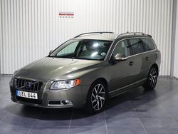 Grön Begagnad 2010 Volvo V70 Summum Kombi | 44 900 kr (Marknadspris)