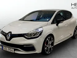 Vit (white) Begagnad 2016 Renault Clio IV Trophy Halvkombi | 179 900 kr