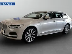 Silver Begagnad 2023 Volvo V90 Plus Kombi | 389 900 kr (Bra pris)