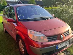 Röd Begagnad 2004 Renault Grand Scénic II Minibuss | 8 000 kr
