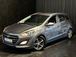 Grå (grå metallic) Begagnad 2015 Hyundai i30 Kombi | 89 500 kr (Marknadspris)