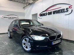 Svart Begagnad 2012 BMW 320 Sport Line Sedan | 84 900 kr (Marknadspris)