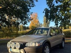Brun Begagnad 2005 Volvo XC70 SUV | 44 900 kr (Dyr)