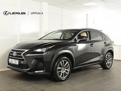 Svart Begagnad 2015 Lexus NX300h SUV | 229 900 kr (Marknadspris)