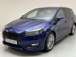 Blå Begagnad 2017 Ford Focus ST-Line Kombi | 79 800 kr (Bra pris)