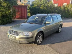 Grön Begagnad 2002 VW Passat Comfortline Kombi | 23 000 kr (Dyr)