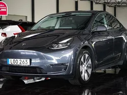 Grå Begagnad 2022 Tesla Model Y Long Range SUV | 359 500 kr