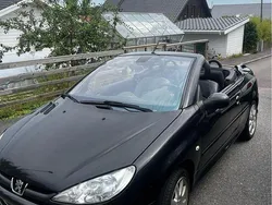 Svart Begagnad 2006 Peugeot 206 CC Cab | 28 500 kr (Marknadspris)