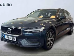 Blå Begagnad 2023 Volvo V60 Kombi | 309 900 kr (Marknadspris)