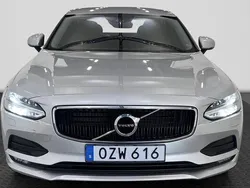 Silver Begagnad 2018 Volvo S90 Momentum Sedan | 200 000 kr (Superpris)