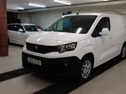 Vit Begagnad 2019 Peugeot Partner Minibuss | 154 900 kr (Bra pris)