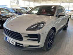 Grå Begagnad 2021 Porsche Macan SUV | 589 000 kr