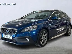 Blå Begagnad 2014 Volvo V40 CC Ocean Race Kombi | 179 900 kr