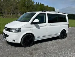 Vit Begagnad 2014 VW Multivan Highline Minibuss | 175 000 kr (Superpris)