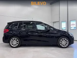 Svart Begagnad 2015 BMW 220 Gran Tourer Sport Line Minibuss | 147 900 kr (Marknadspris)
