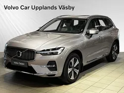 Grå Begagnad 2023 Volvo XC60 Plus SUV | 514 900 kr (Marknadspris)