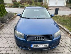 Blå Begagnad 2004 Audi A3 Attraction Halvkombi | 21 000 kr (Bra pris)