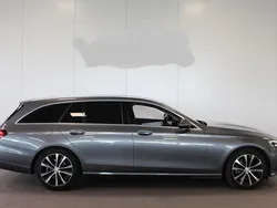 Grå Begagnad 2023 Mercedes E220 Avantgarde Kombi | 449 000 kr (Marknadspris)