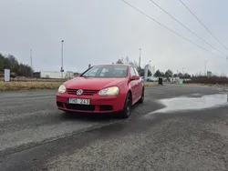 Röd Begagnad 2007 VW Golf V Trendline Halvkombi | 10 000 kr