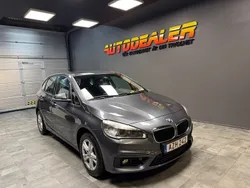 Grå Begagnad 2018 BMW 218 Active Tourer Advantage Minibuss | 169 900 kr (Marknadspris)