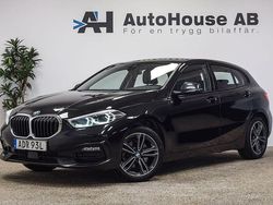 Svart Begagnad 2022 BMW 118 M Sport Halvkombi | 239 000 kr (Marknadspris)