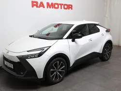 Vit Begagnad 2023 Toyota C-HR Style SUV | 329 700 kr (Superpris)