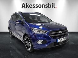 Blå Begagnad 2017 Ford Kuga ST-Line SUV | 219 000 kr