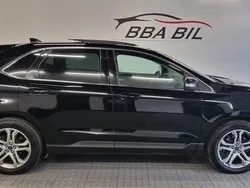 Svart Begagnad 2016 Ford Edge Titanium SUV | 149 000 kr
